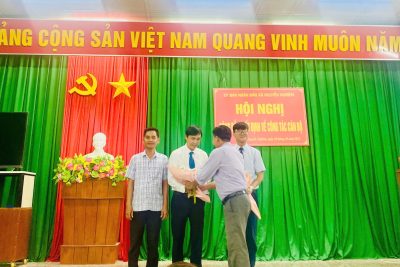 CÔNG BỐ QUYẾT ĐỊNH HIỆU TRƯỞNG TRƯỜNG THCS PHỔ PHONG